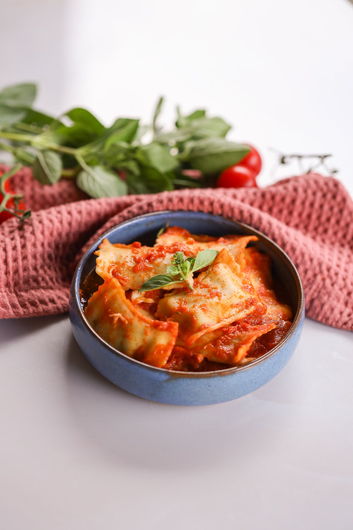 Ravioli de Carne ao Molho Sugo - 300g